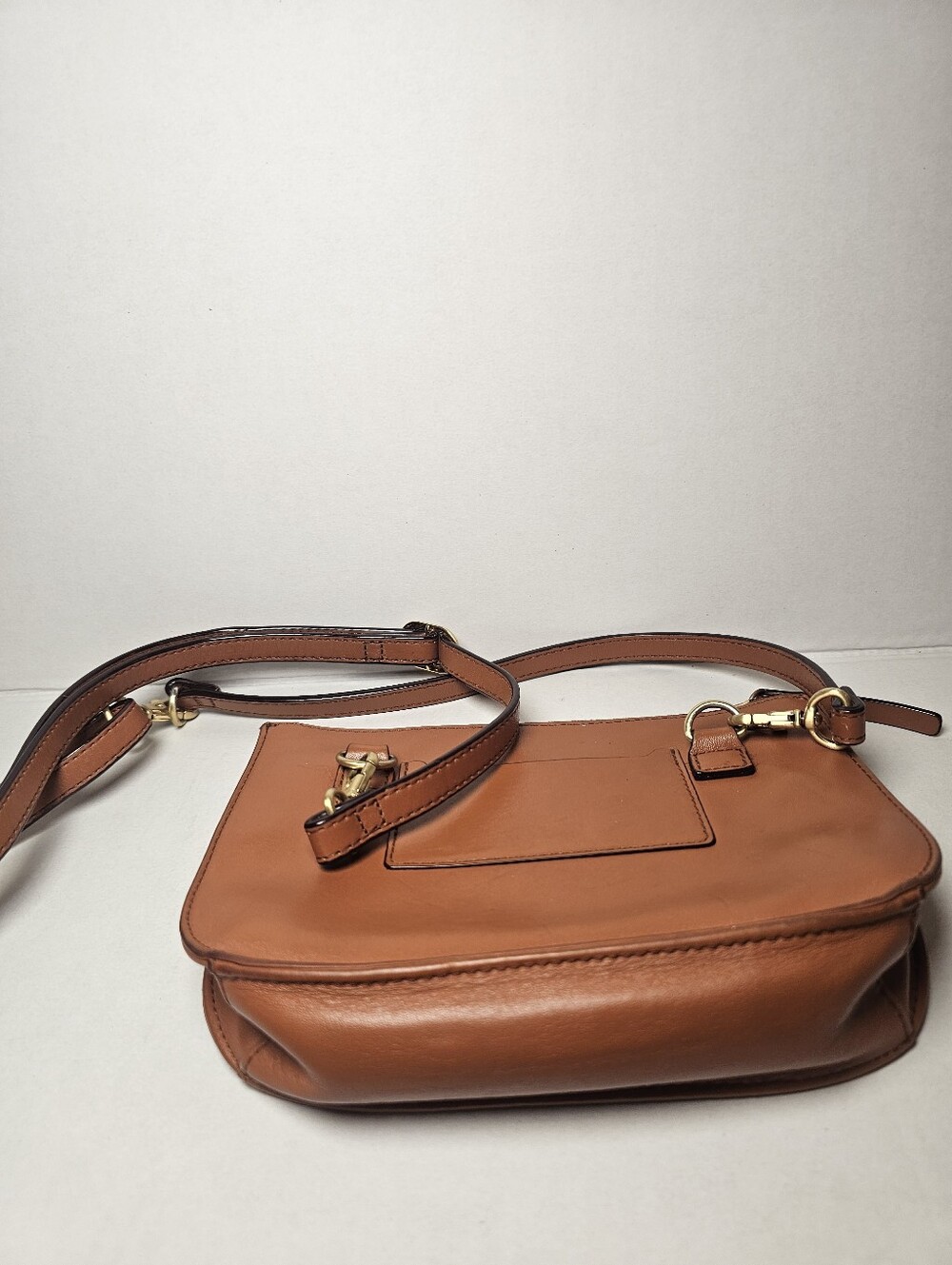 Lo & Sons Leather Crossbody Bag Cognac Brown Made In Cambodia The Waverly 2 - Picture 10 of 13